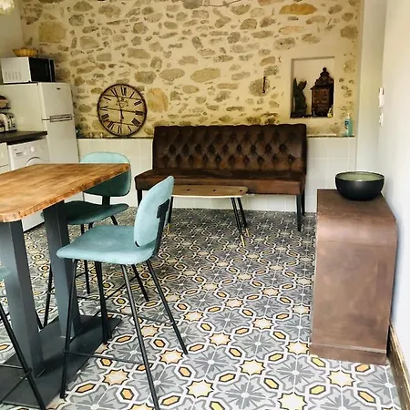 Holiday home L Atelier 3 Etoiles Avec Piscine Le Jas Des Oliviers *